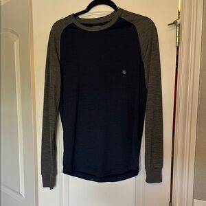 Men's American Eagle Navy and Gray Long Sleeve Shirt
